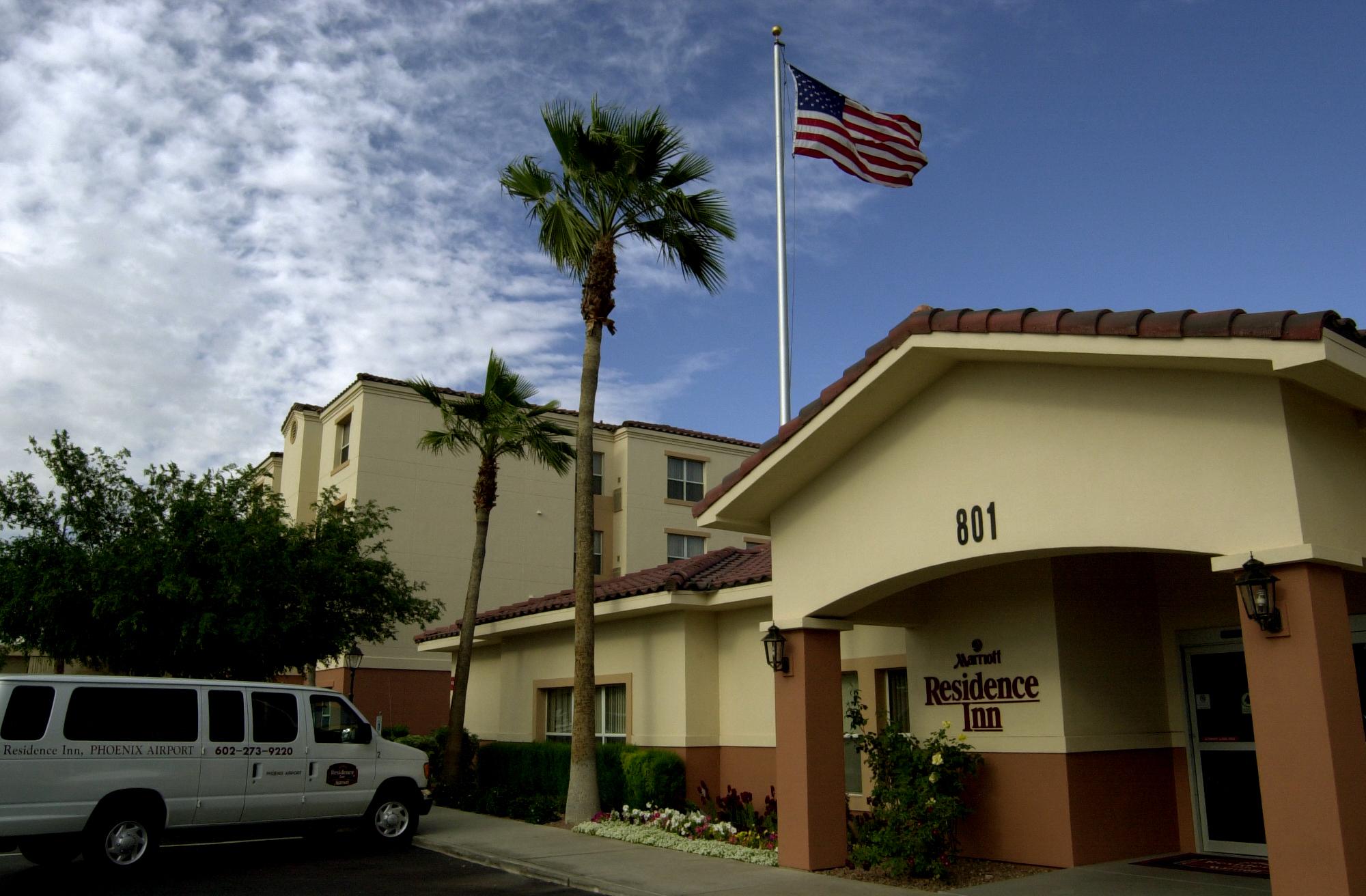 Residence Inn By Marriott Phoenix Airport Exterior photo